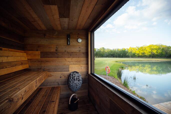 Kin Cabins